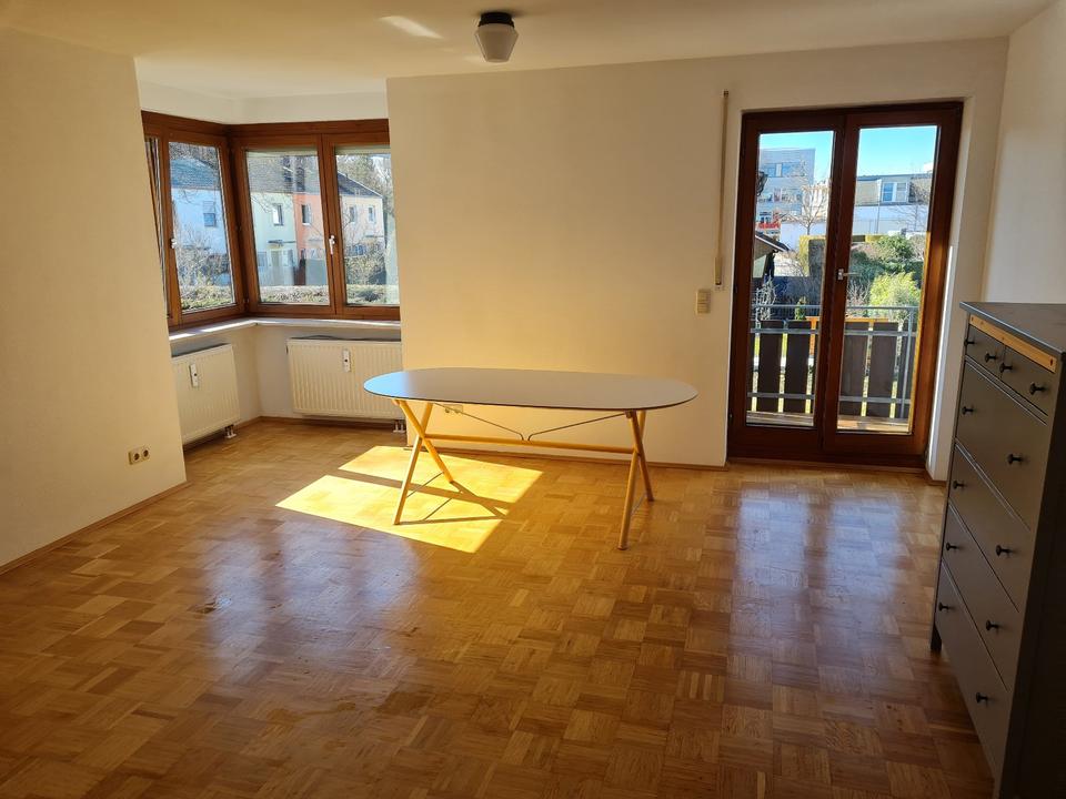 Thumbnail-Zimmer 28 qm teilmöbliert mit eigenem Bad zur Untermiete