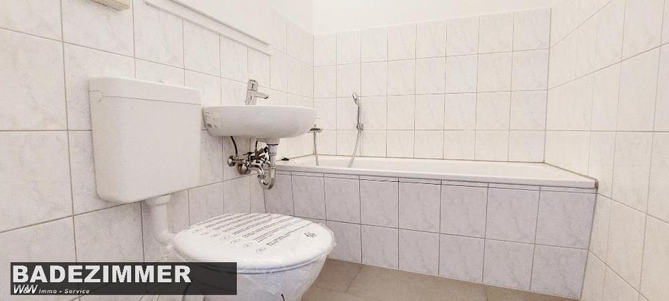 Thumbnail-4 Zimmer, Balkon frisch saniert