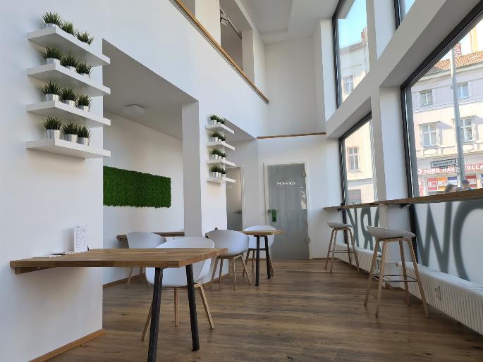 Thumbnail-Team Office 7: Möbliert, abgeschlossener Büroraum in Berlin Schöneberg