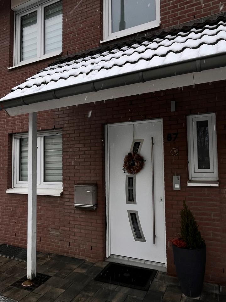 Thumbnail-Reihenendhaus zur Miete in Solingen-Wald