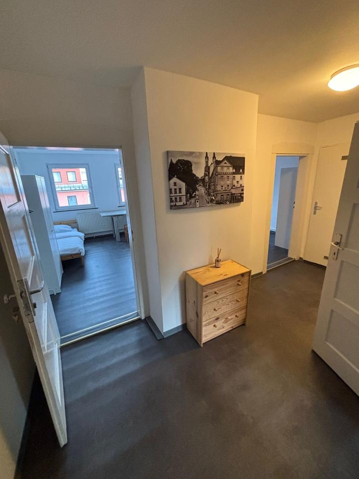 Thumbnail-Geräumige 4-Zimmer-Monteur- Budget-Ferienwohnung in Hof