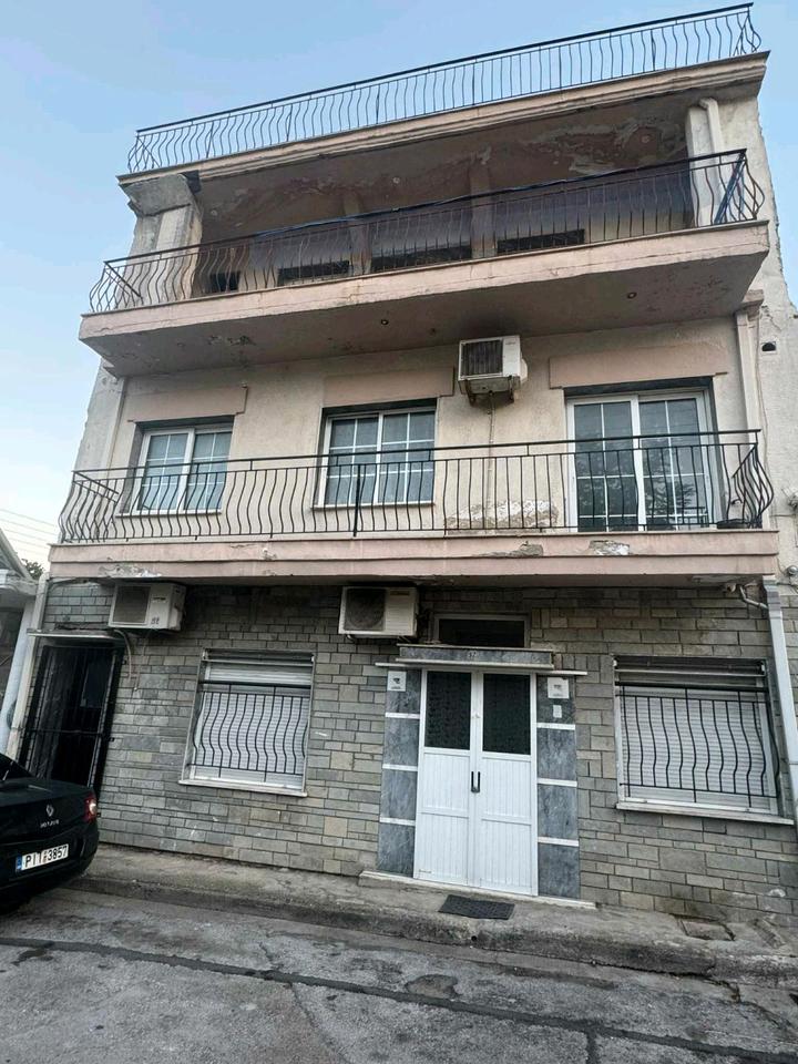 Thumbnail-3 οροφή οικοδομή Ξάνθη 67100 . Hause zum Verkaufen