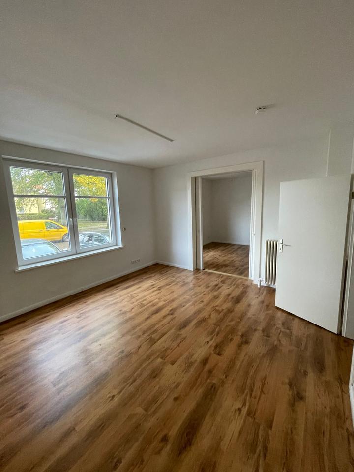 Thumbnail-Schöne 4-Raumwohnung nähe Krankenhaus, Schule und See