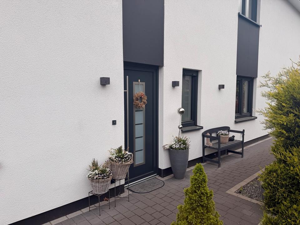 Thumbnail-Moderne möblierte EG-Wohnung mit Terrasse Wohnen auf Zeit