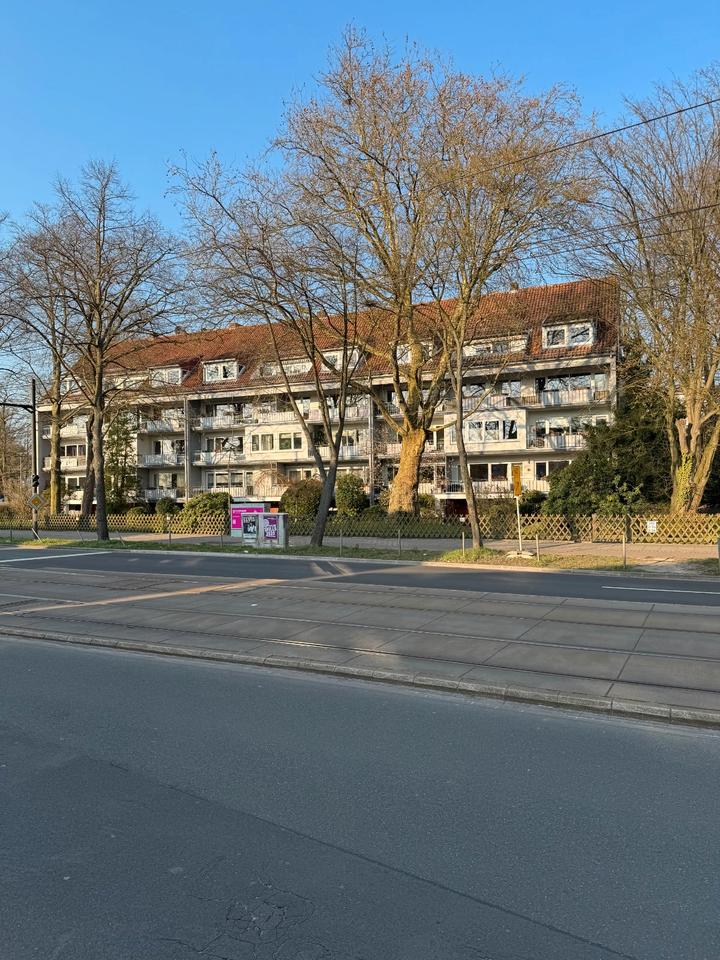 Thumbnail-Große lichtdurchflutete 2-Zimmerwohnung, vermietet