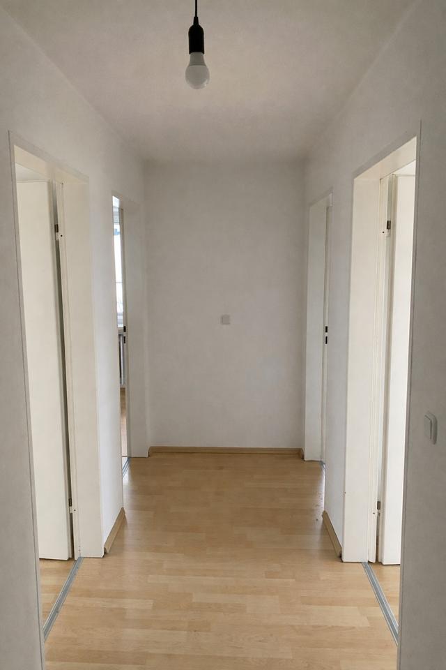 Thumbnail-3 Zimmer DG-Wohnung Uni Nähe WG geeignet
