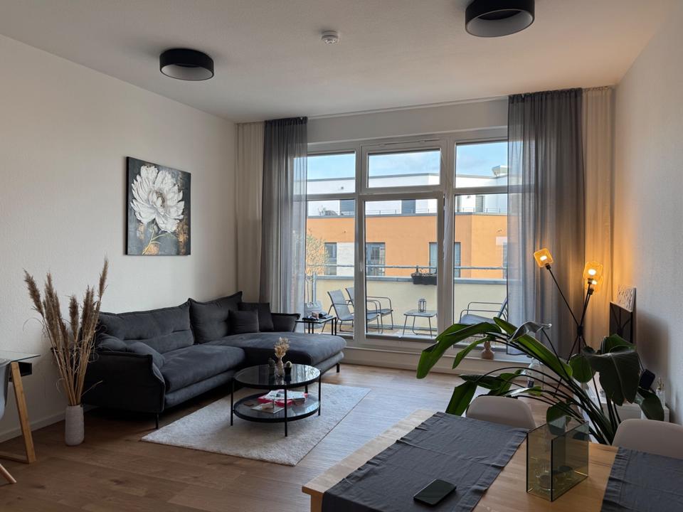 Thumbnail-Luxuriös sanierte 2-ZKB-Penthouse-Eigentumswohnung in exklusiver