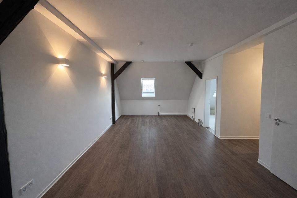 Thumbnail-Charmante DG Wohnung | Erstbezug nach Sanierung!