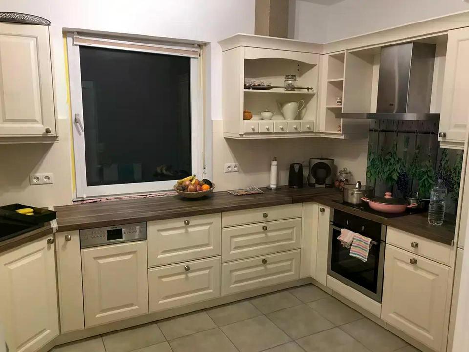 Thumbnail-Helle 3-Zimmer-Wohnung (95 m²) mit Balkon, Wintergarten & Garage in Neuhäusel
