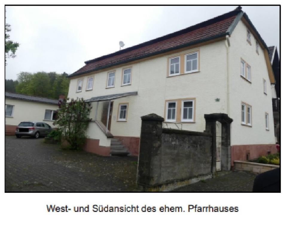 Thumbnail-Verkauf eines denkmalgeschützten Pfarrhauses mit Nebengebäude