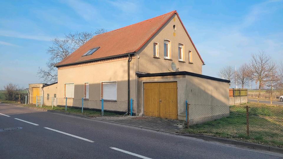 Thumbnail-Charmantes Einfamilienhaus mit großem Grundstück