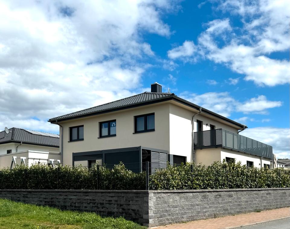 Thumbnail-Modernes Einfamilienhaus mit Einliegerwohnung