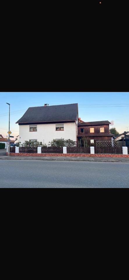 Thumbnail-Mehrfamilienhaus mit 3 Wohnungen freistehend