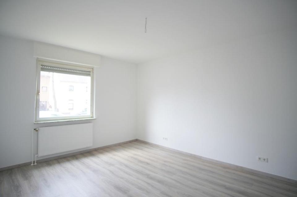 Thumbnail-Deine neue Traumwohnung + Wir renovieren... Möbel rein FERTIG!