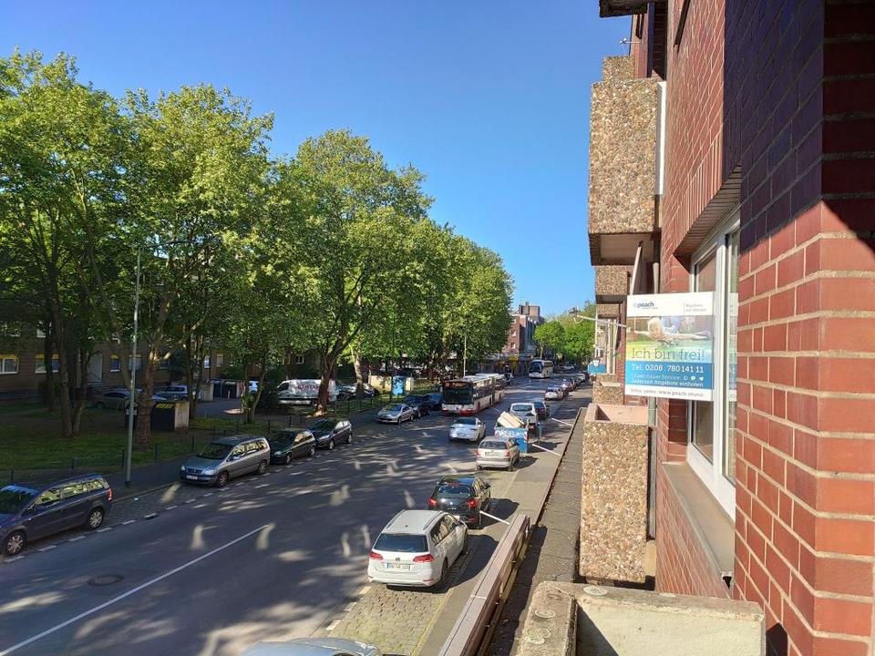 Thumbnail-Erstbezug nach Renovierung! Zentrale Wohnung mit Balkon (MUSTERFOTOS)