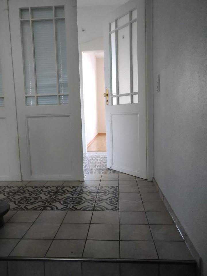 Thumbnail-Hungen 2-Zimmer WHG TOP Lage