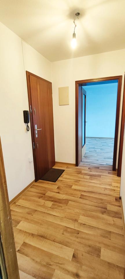 Thumbnail-Zu Sofort! Zentrumsnahe 2-ZKB mit Loggia in der 14. Etage