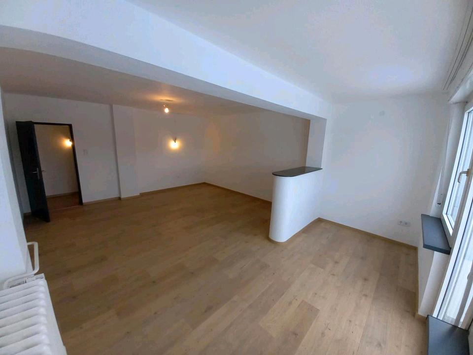 Thumbnail-3 Zimmerwohnung Küche Bad Balkon in Konz Brunostrasse ab sofort