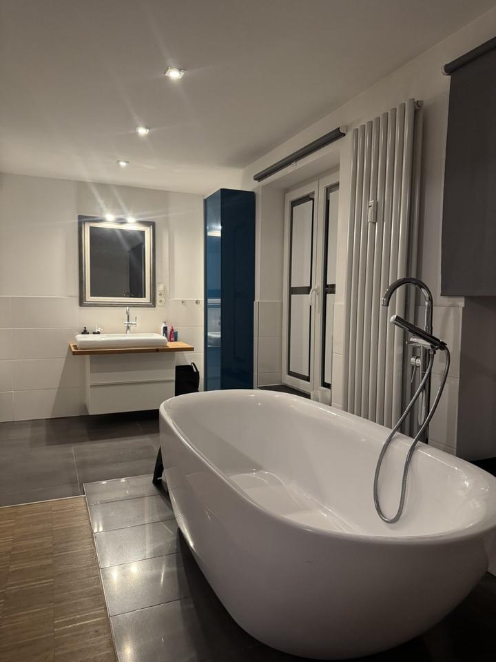 Thumbnail-2-Zimmer Penthouse Dachgeschosswohnung inkl Möbelablöse ab sofort