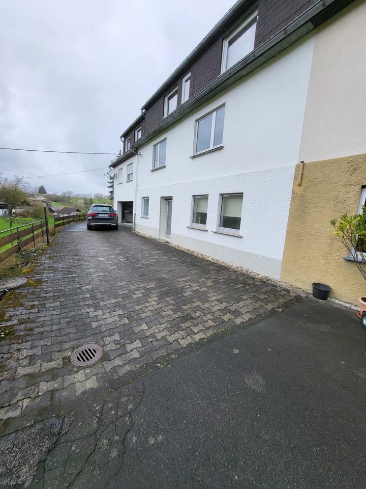 Thumbnail-Träume werden Wahr! 3 Familien Haus in Eslohe Büemke, zu verk.