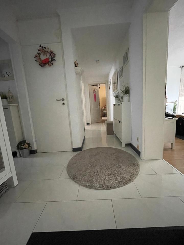 Thumbnail-Helle 3-Zimmer-Wohnung mit Balkon im Herzen von Kehl