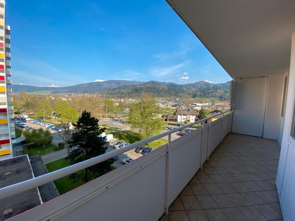 Thumbnail-Helle 2-Zimmer-Wohnung mit Balkon & Kandelblick in Waldkirch