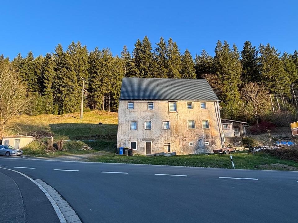 Thumbnail-Einfamilienhaus in Warmensteinach – OHNE Denkmalschutz