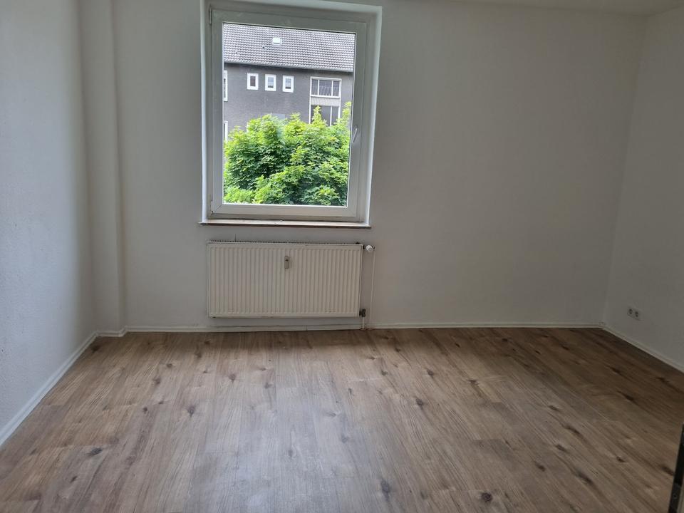 Thumbnail-Kleine 2-Zimmer-Wohnung für Single oder Päürchen