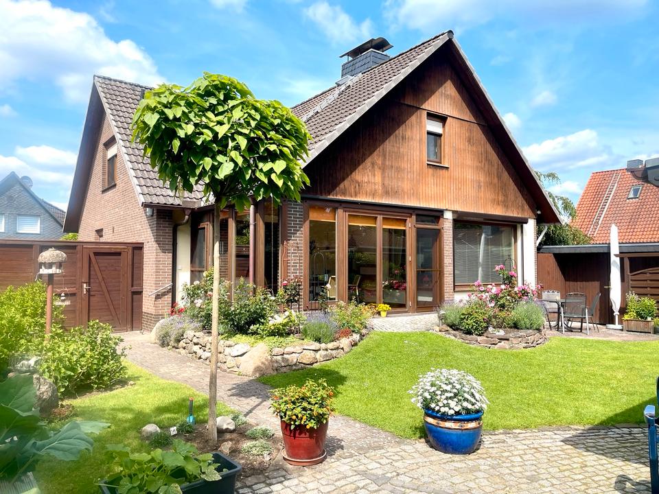 Thumbnail-Gepflegtes EFH mit Wintergarten und Kamin Celle OT Scheuen