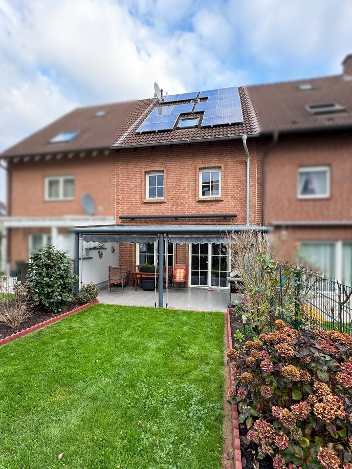 Thumbnail-Gepflegtes Familienhaus mit Garten und PV-Anlage in Neuss
