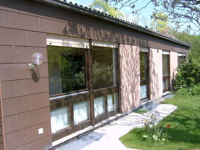 Thumbnail-Freistehender Bungalow mit 2 Appartements (provisionsfrei)