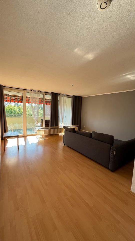 Thumbnail-Helle 3-Zimmer-Wohnung (91m2) mit Balkon, Aufzug und Keller