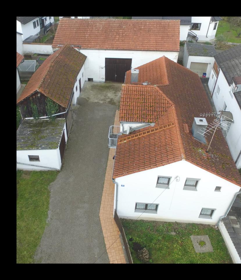 Thumbnail-kleines Haus mit Scheune in Buxheim