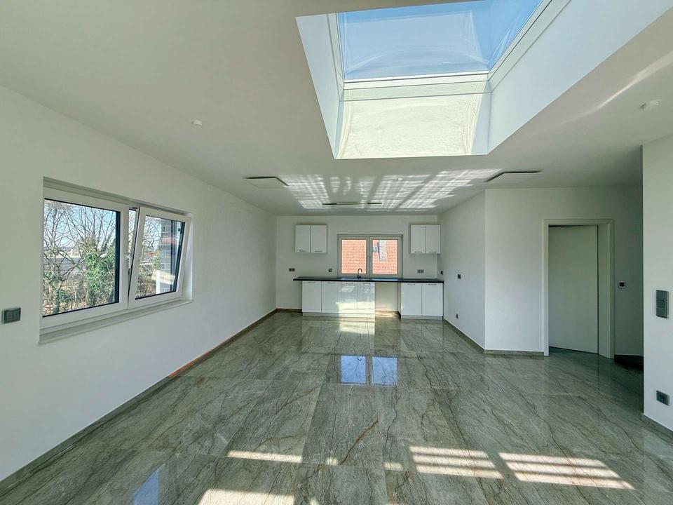 Thumbnail-Stillvolles 2- Zimmer- Penthouse mit viel Tageslicht