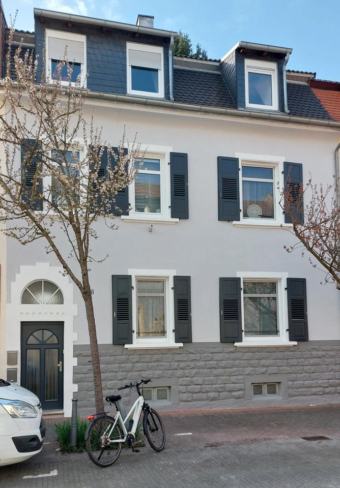 Thumbnail-Sehr schönes 3 Fam.- Haus, große Balkone