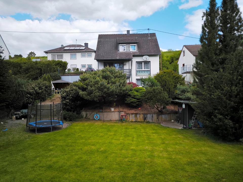 Thumbnail-Einfamilienhaus auf 1765m Parkgrundstück mit Bach