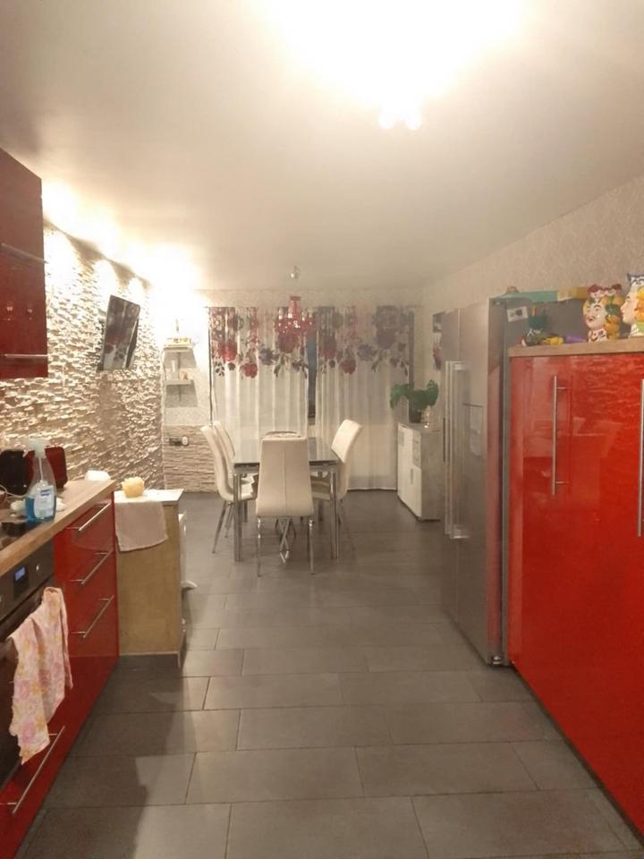 Thumbnail-Großes Haus mit Großen Garten