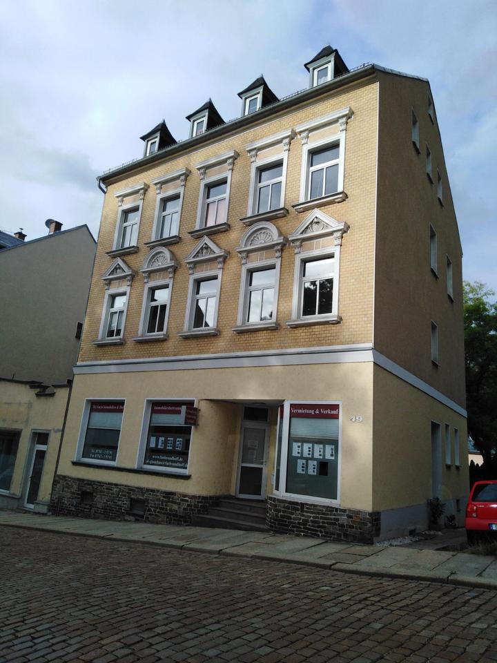 Thumbnail-Großzügig wohnen im Herzen von Glauchau – 4-Raum-Wohnung mit Komfort