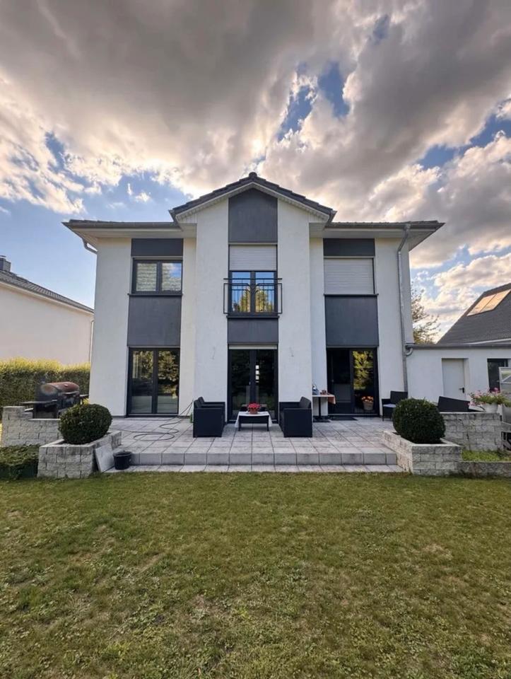 Thumbnail-Moderne Stadtvilla 167 qm. (2016) mit Solar, Kamin, ohne Makler!