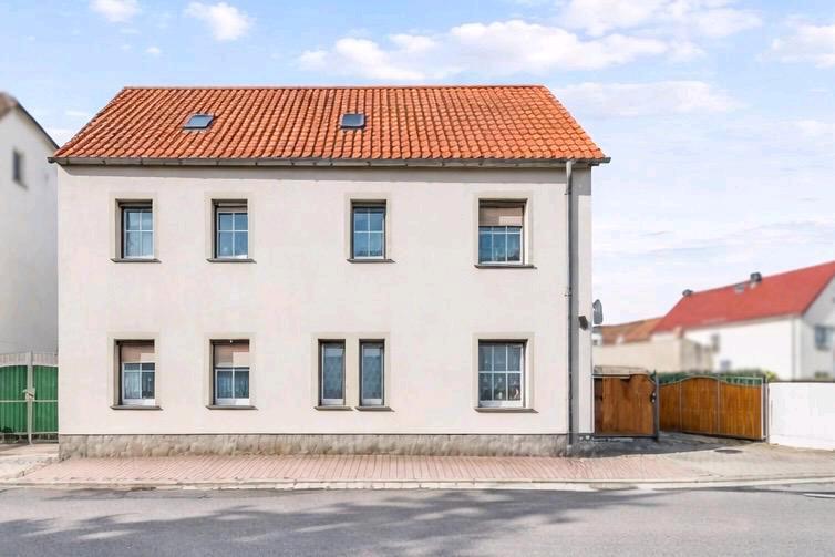 Thumbnail-EinZweifamilienhaus