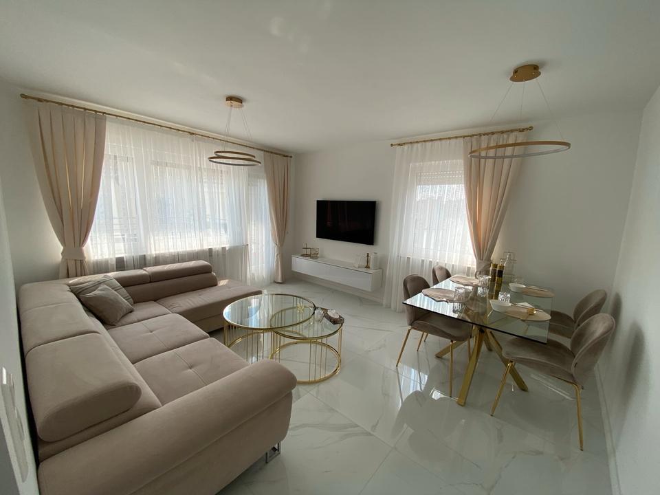 Thumbnail-Hochwertig sanierte 2,5 Zimmer Wohnung