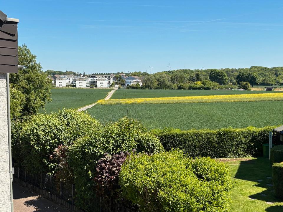 Thumbnail-Schönes sonniges Reihenhaus 4,5 Zimmern Frankfurt Nieder-Eschbach