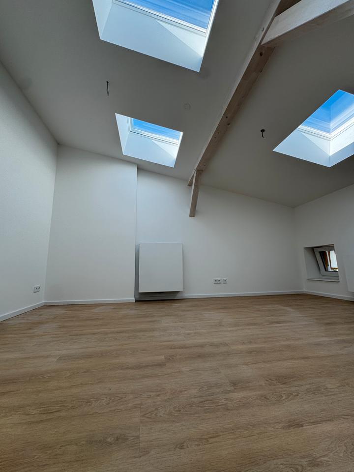 Thumbnail-Erstbezug: 2 Zimmer-Dachgeschosswohnung Nähe Bahnhof