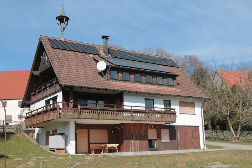 Thumbnail-Großzügige 5-Zimmer-Maisonettewohnung mit Doppelgarage & 2 Balkon