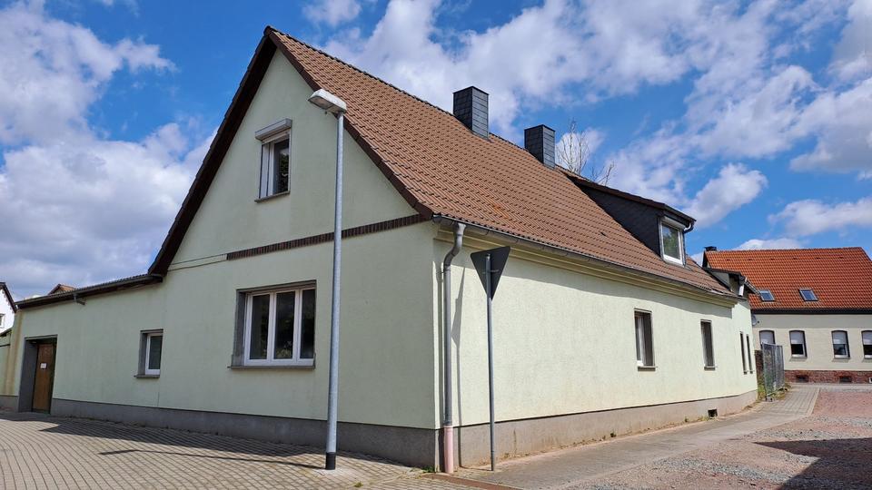 Thumbnail-Freistehendes Einfamilienhaus mit großem Garten nähe HalleZörbig