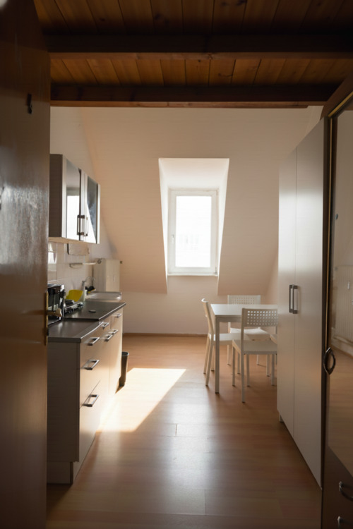 Thumbnail-SW-Stadt: WG-Zimmer für Studenten möbliert inkl. Küchenzeile