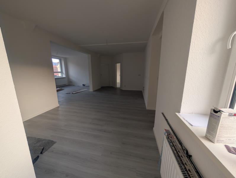Thumbnail-O300W23: Top sanierte 4-Raum-Wohnung mit Balkon! Stellplatz möglich