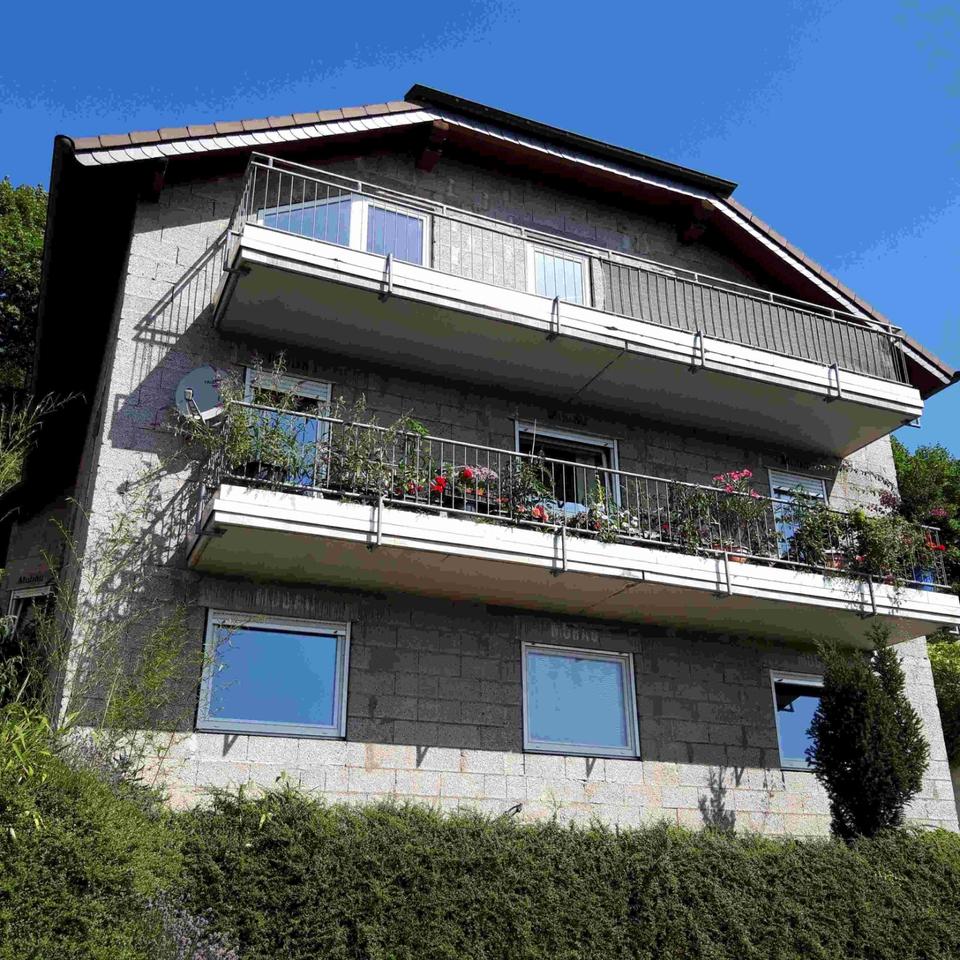 Thumbnail-Mehrfamilienhaus drei schöne Wohnungen mit Südlage