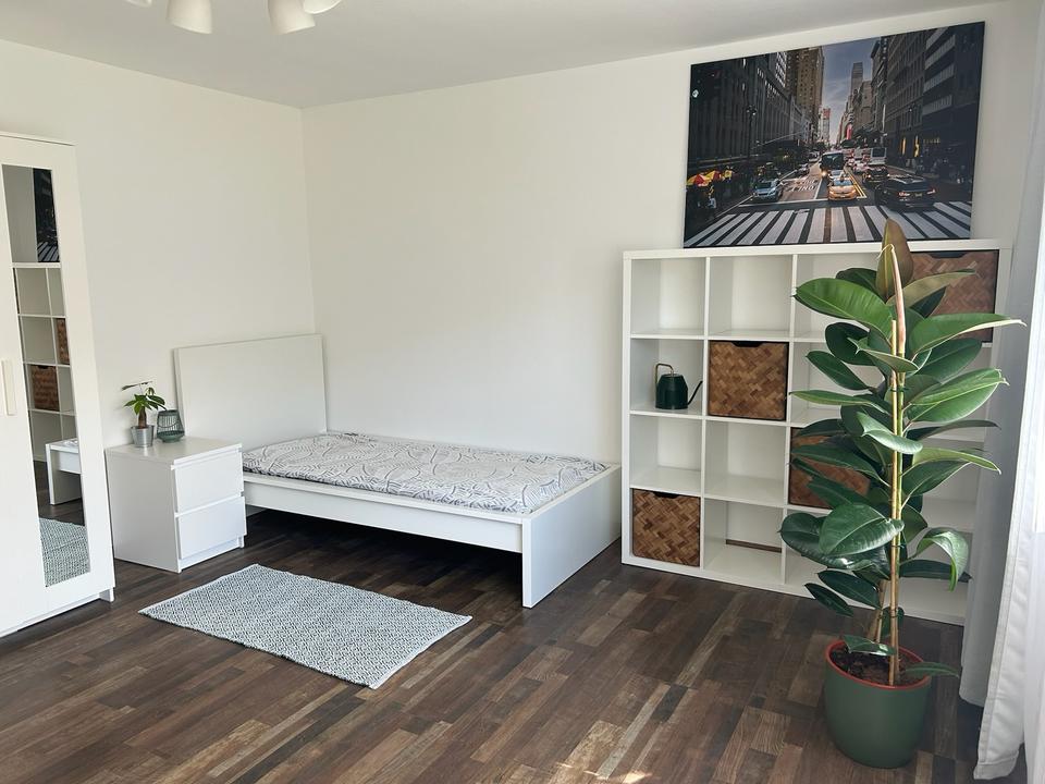 Thumbnail-WG-Zimmer in Frauen-WG in Uni Nähe