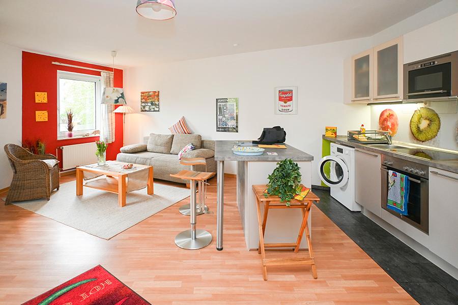 Thumbnail-Voll möblierte 2-Zimmer-Wohnung mit großem Balkon!